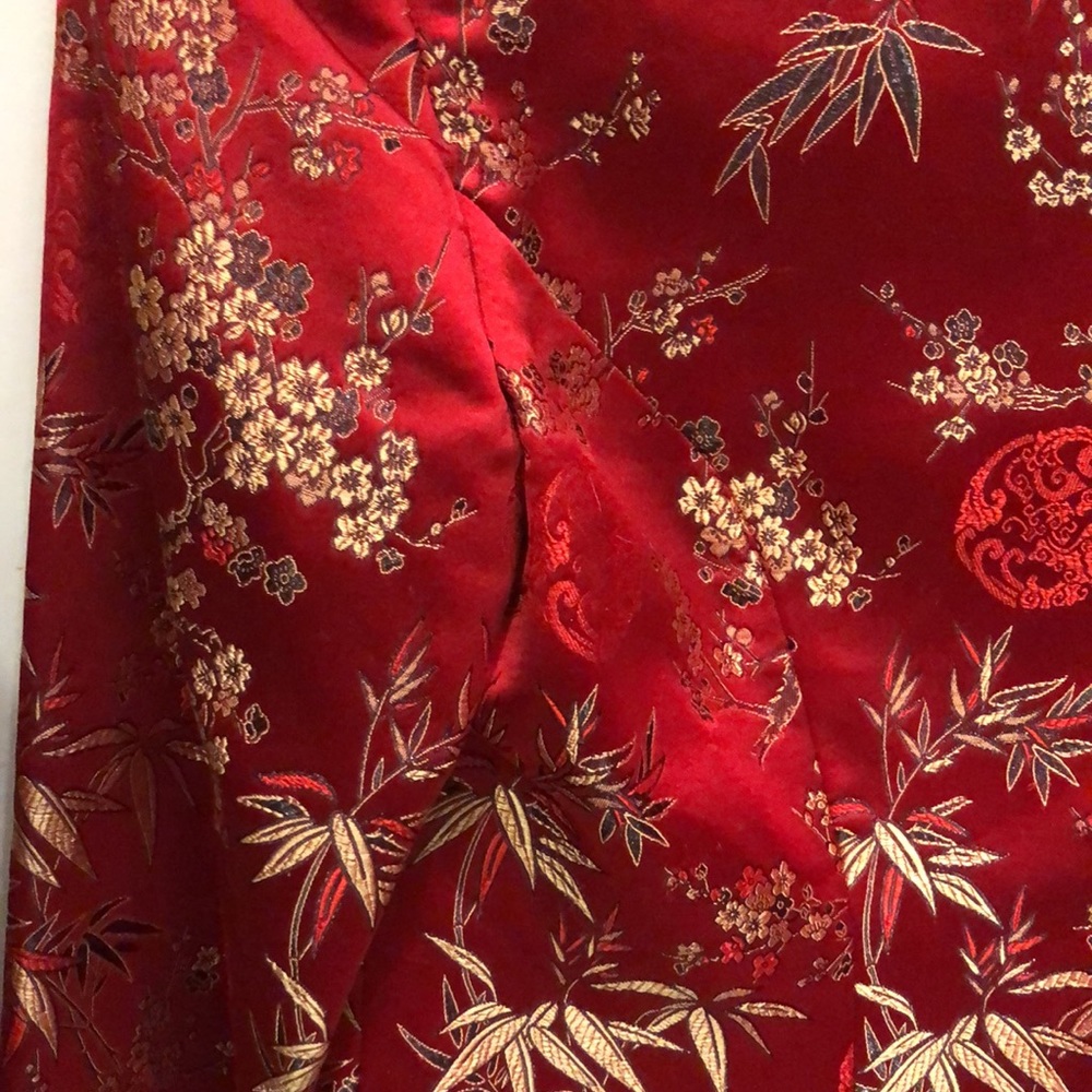 Gorgeous orienal themed, festive top.  Dress up holiday look    MSK holiday L. - Picture 3 of 4